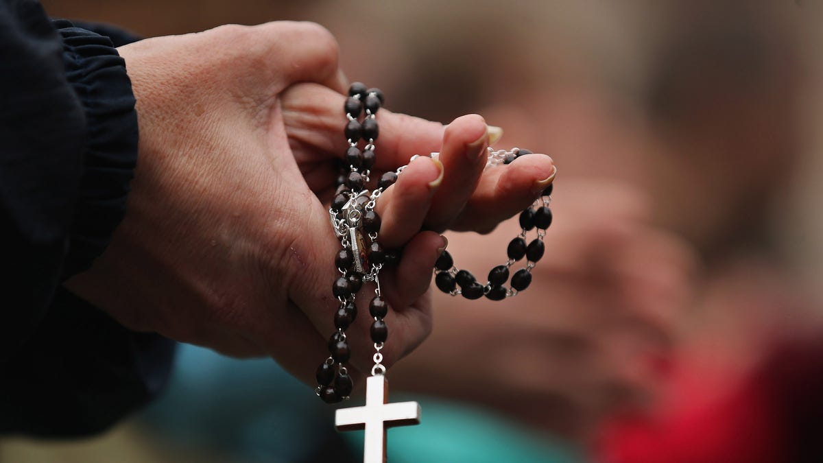 Praying the rosary: Understanding the tradition that helps Catholics  meditate on Jesus and Mother Mary | Fox News