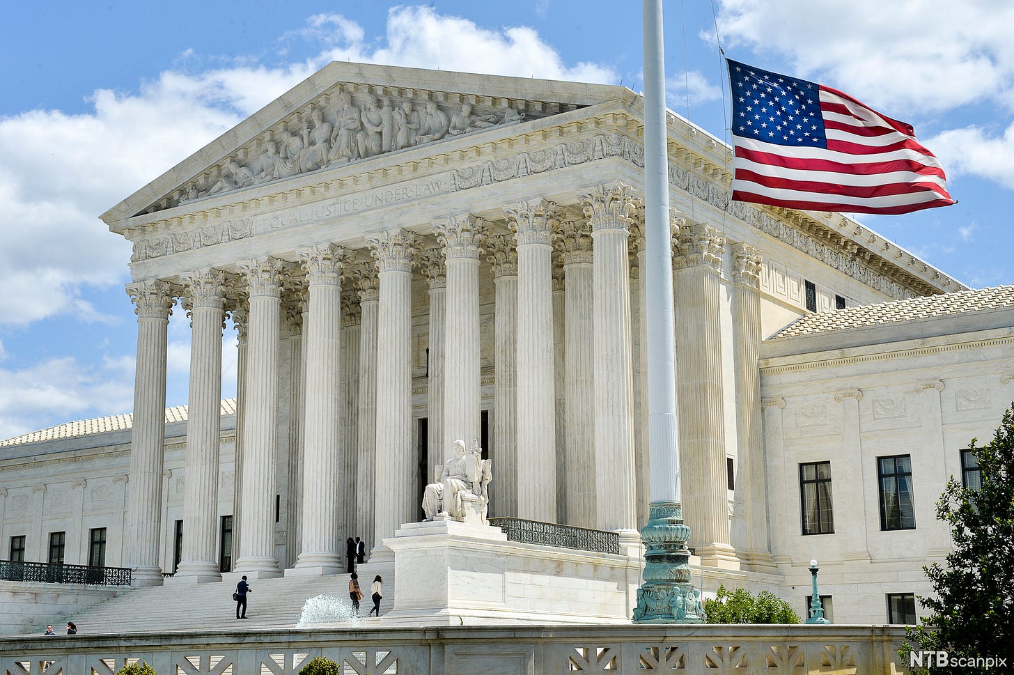Ruth Bader Ginsburg and the US Supreme Court - Engelsk 1 - NDLA