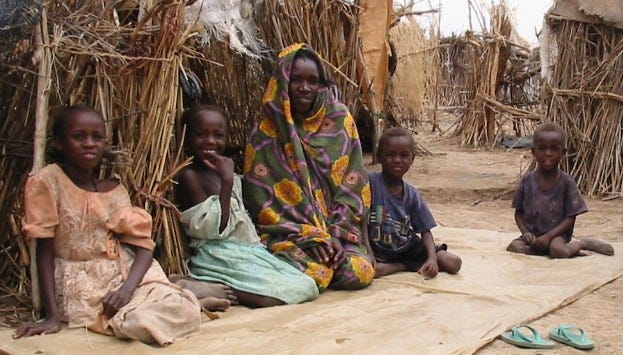 File:Darfur IDPs children sitting.jpg