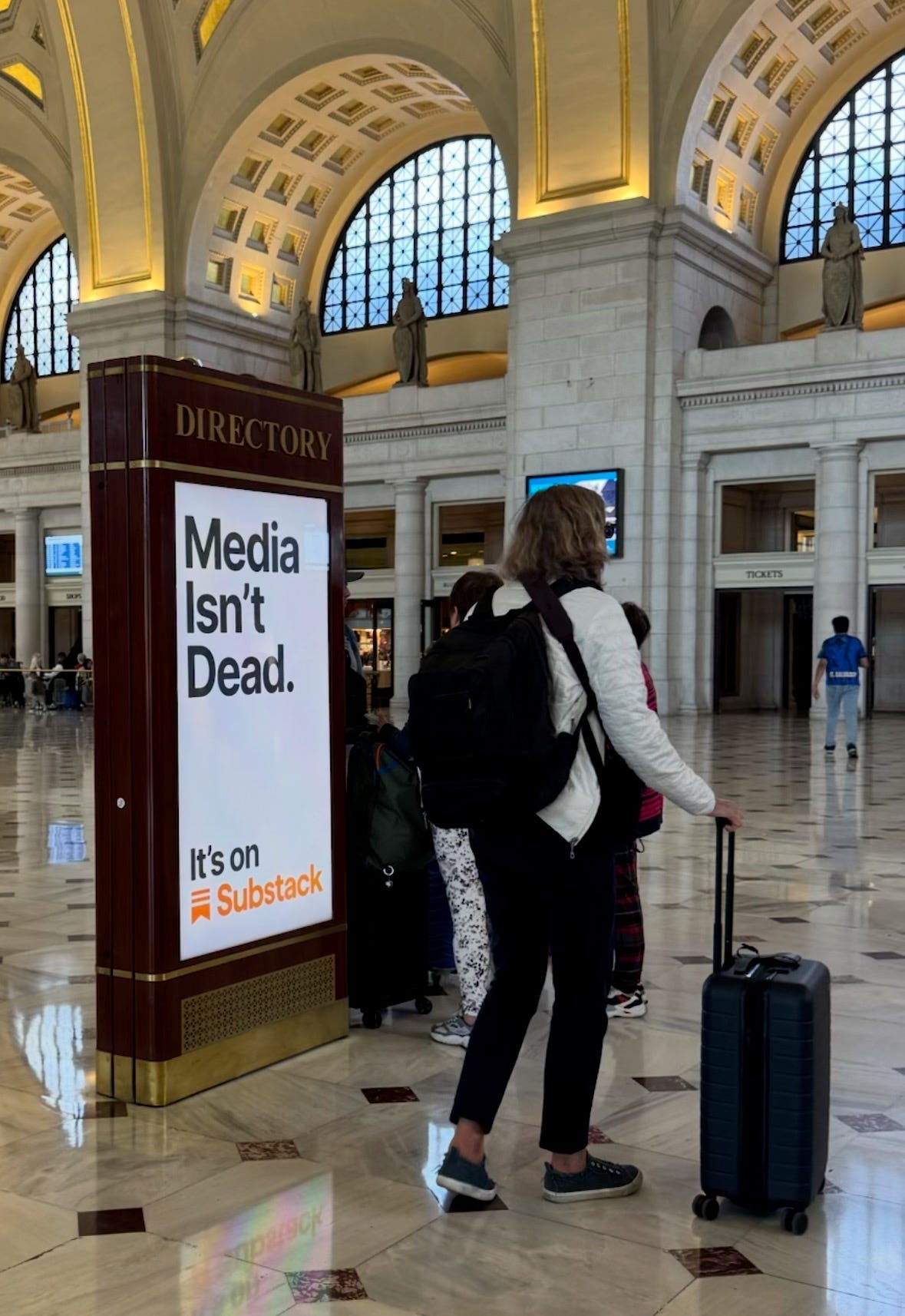 Hamish McKenzie on X: "We've got some ads up in Washington DC.  https://t.co/Yh21ckrkp6" / X
