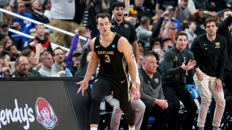 Jack Gohlke makes 10 3s as Oakland delivers first true shock of March  Madness, beating Kentucky