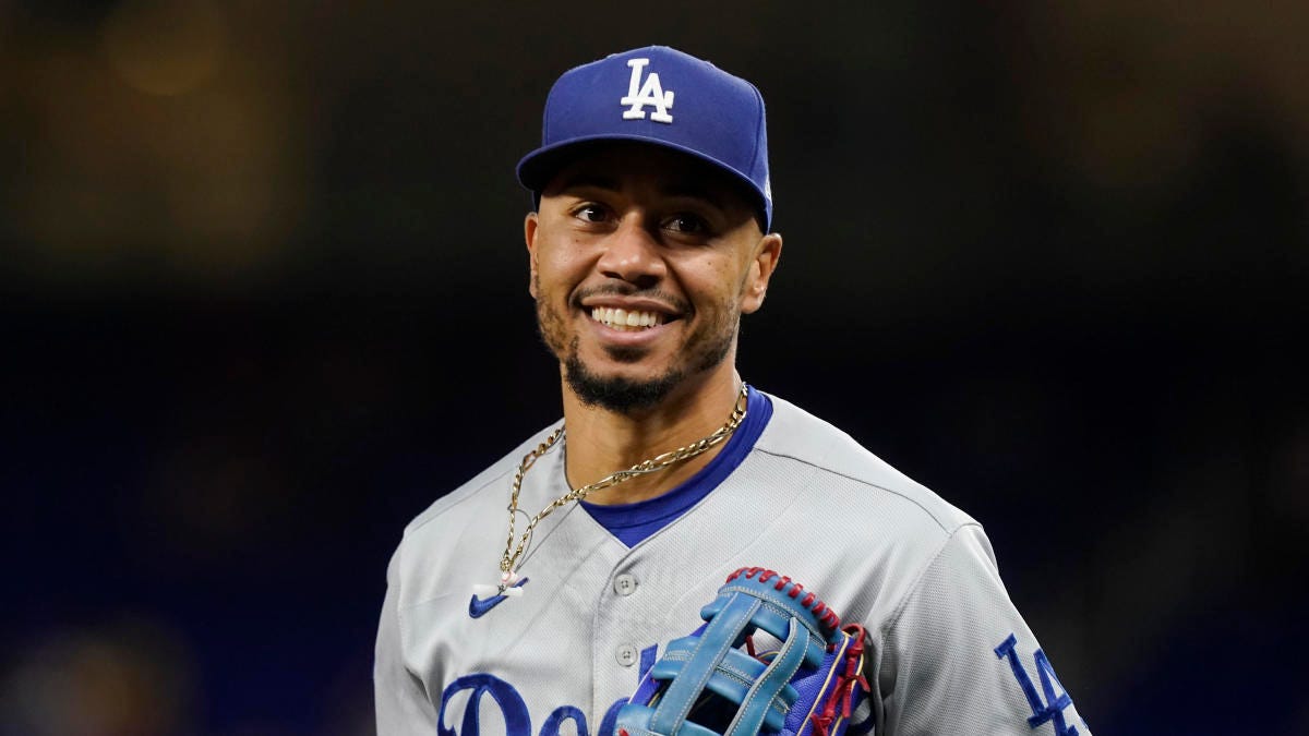 Mookie Betts punctuates Dodgers NL-West clinching win with stunning catch,  celebration