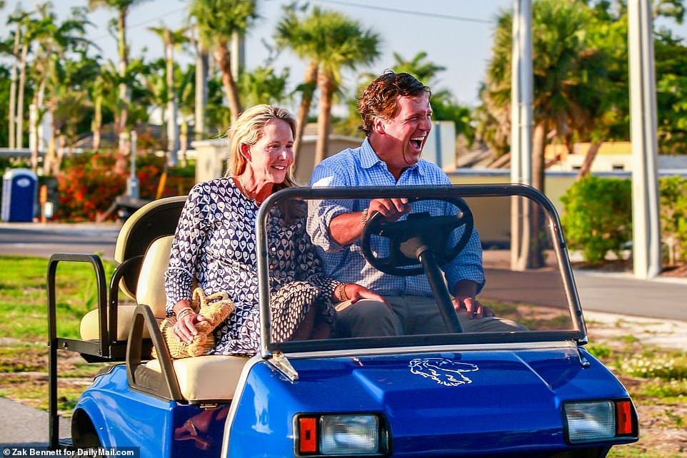 Carlson looked unfazed by their glee as he left his secluded Gulf Coast home and headed out for date night, smiling broadly, and dressed in a smart, blue button-down shirt and khaki pants