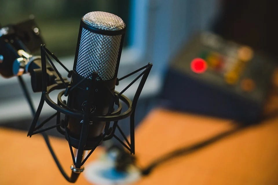 Five Essential Tools You Need To Start Creating Podcasts - Techicy