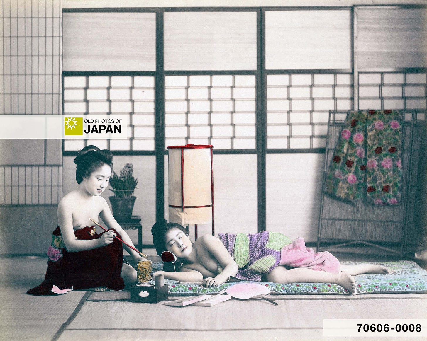 70606-0008 - Two half-nude Japanese women, 1890s