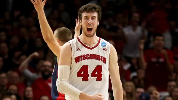 frank kaminsky gets naismoth trophy for wisconsin ncaa 2015