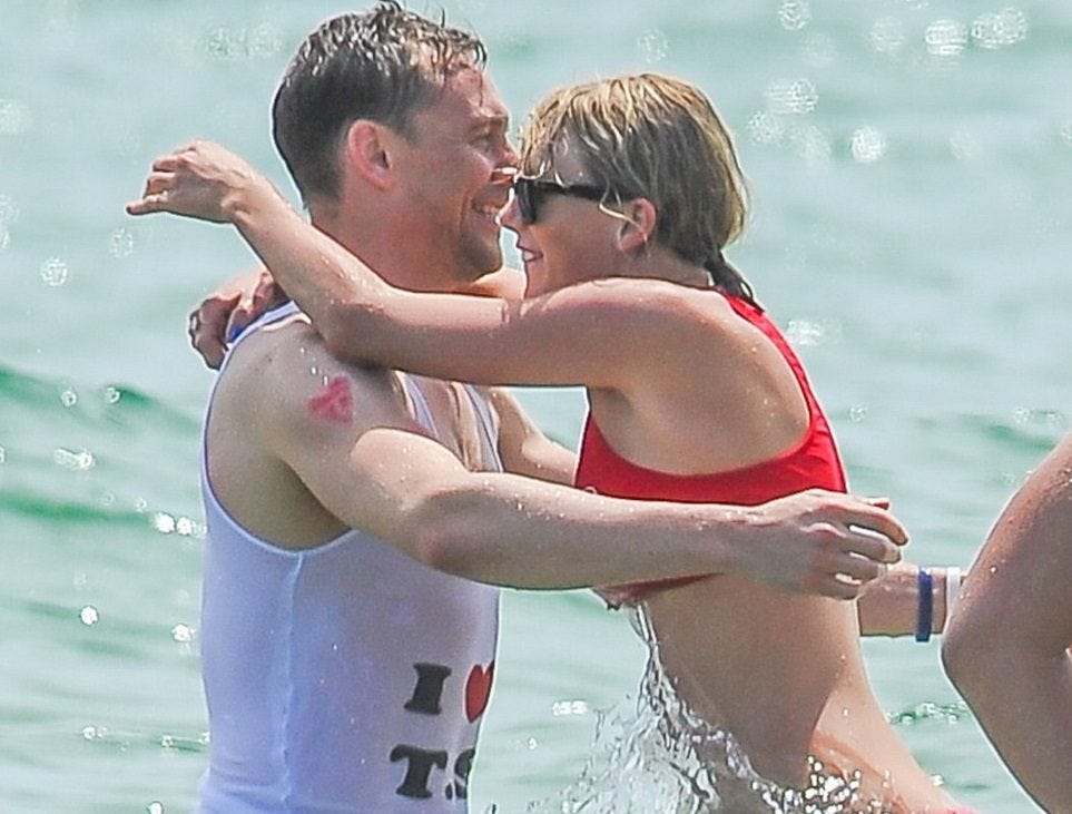 Tom Hiddleston lights up Taylor Swift and Kim Kardashian Snapchats back at doubters 2016 gossip