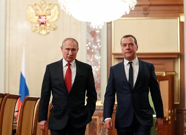 Oroszország lapoz – minden tárgyalási kísérletet visszautasít: „Jöjjenek térden kúszva, kegyelemért könyörögve”