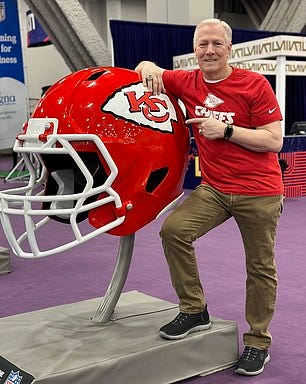 Legendary Chiefs reporter Dan Israel has died at 60