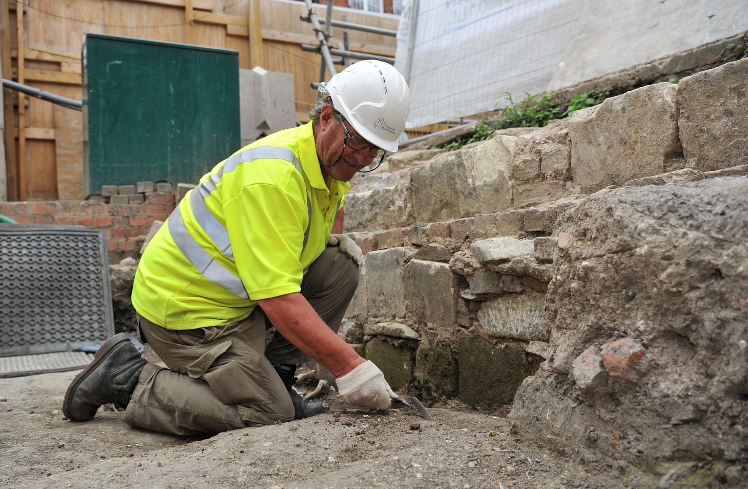 Cliff Bateman at the former Debenhams location - University of Gloucestershire.JPG