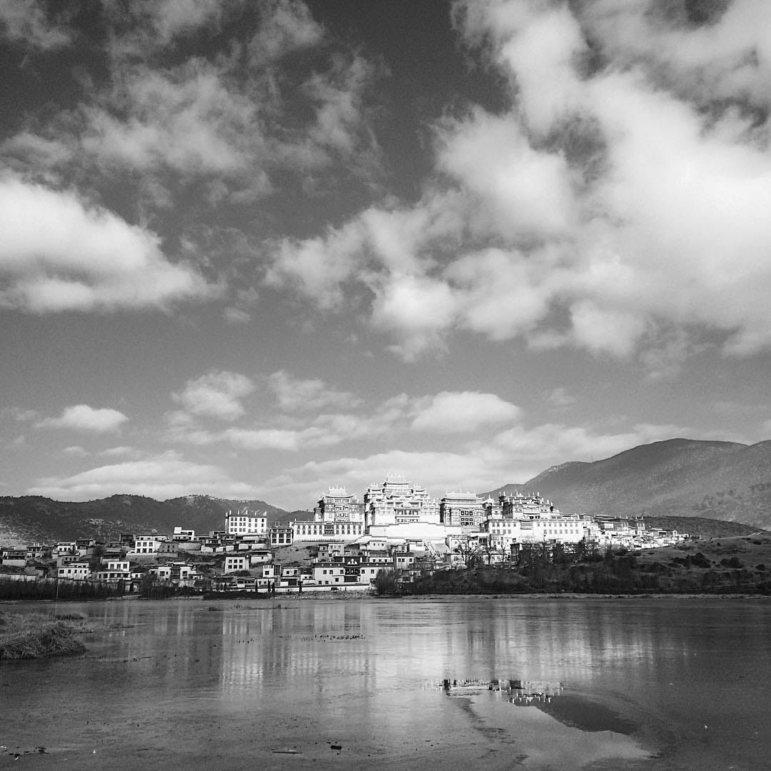 Ganden Sumtsenling Monastery, Shangri-La, Yunnan Province.