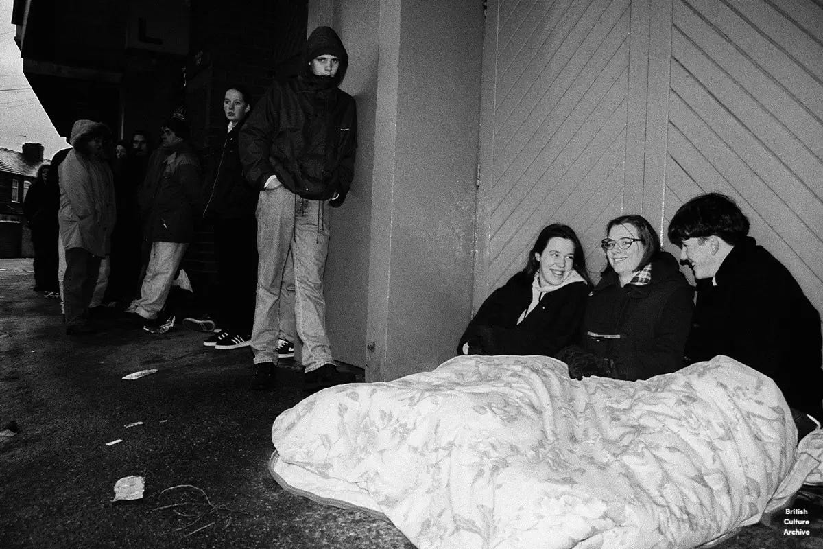 Oasis Fans - Maine Road, 1996. - Photo © Jon Shard / British Culture Archive. All rights reserved.