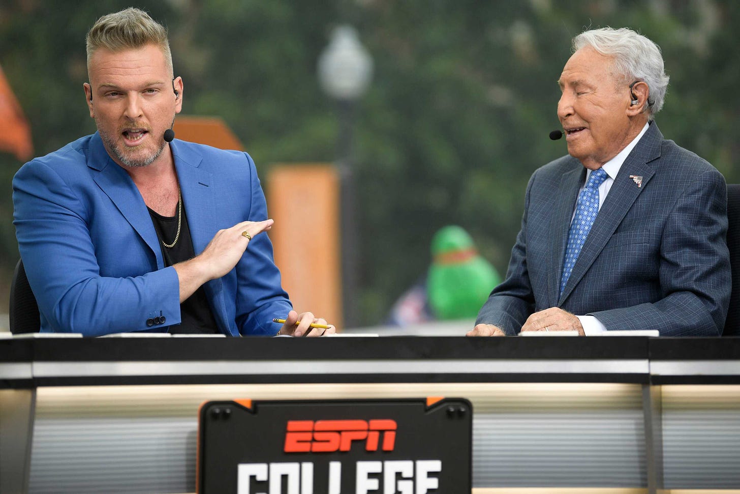 Pat McAfee belly flops into the Tennessee River on College GameDay