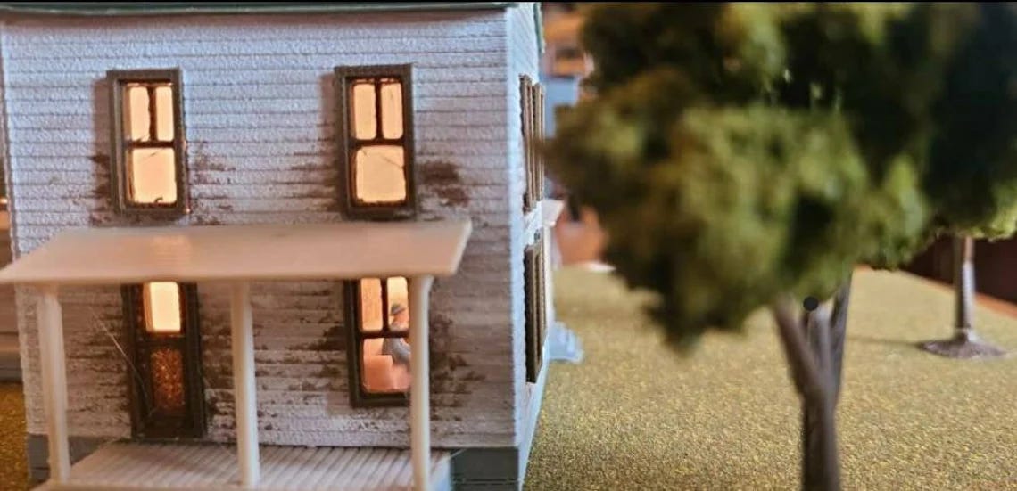 HO scale model of Ed Gein's house