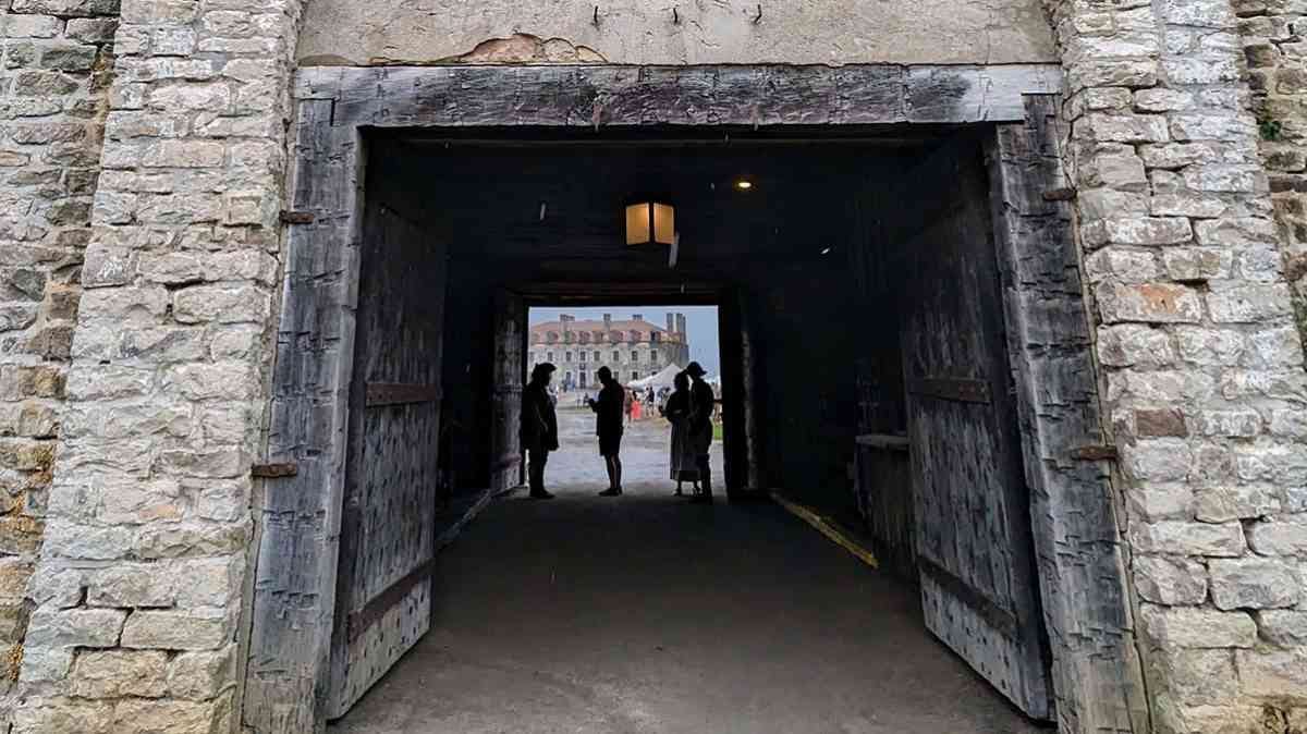 Old Fort Niagara entrance cover