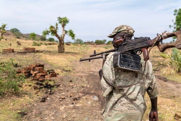 An S.P.L.M. fighter with a gun on his shoulder.