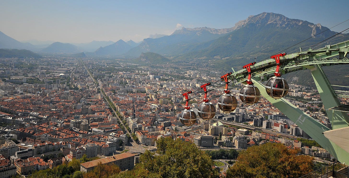 Grenoble, France (6731628581).jpg