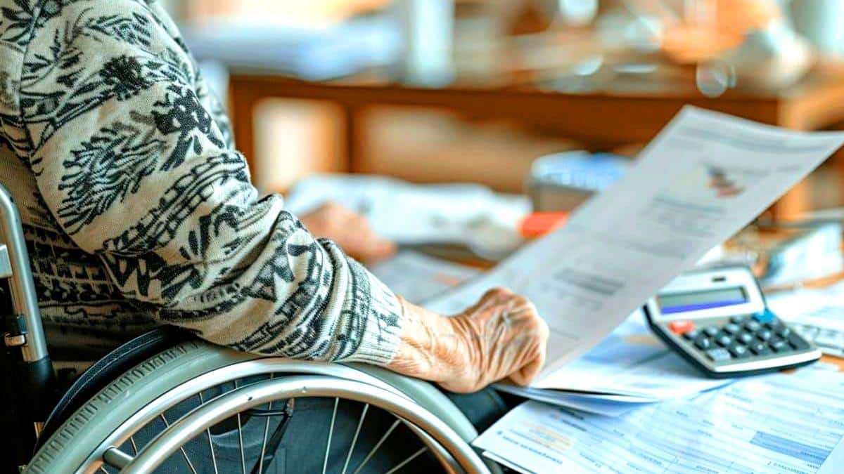 Impôts 2025 : la manne céleste de l'abattement fiscal pour seniors et  invalides ! (Bonne nouvelle)