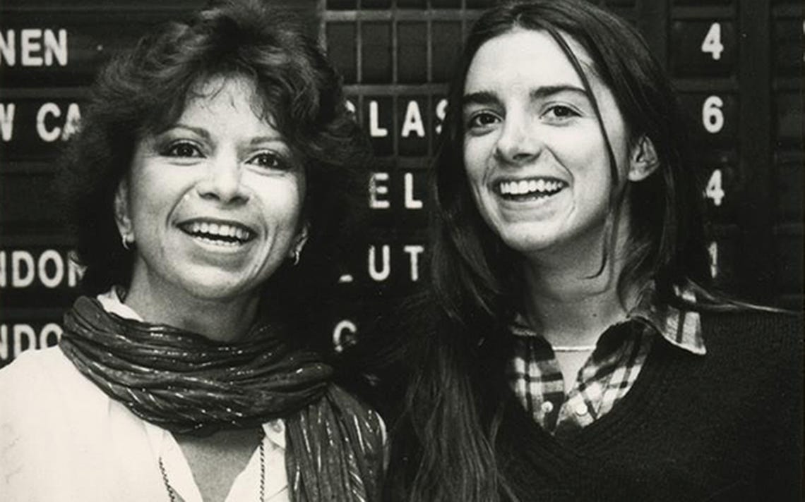 Isabel y su hija Paula, credito fundacion Isabel Allende