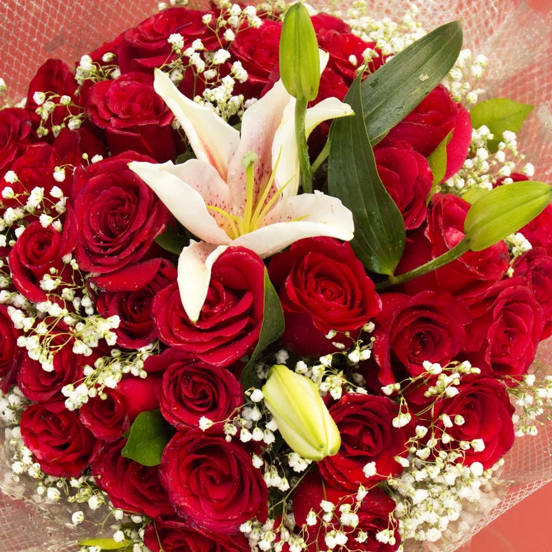 Grand Bouquet - Red Roses– TCS SentimentsExpress