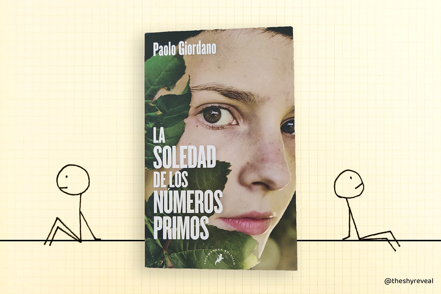 Book cover of La Soledad de los Números Primos, with drawings of two stick figures siting alone.