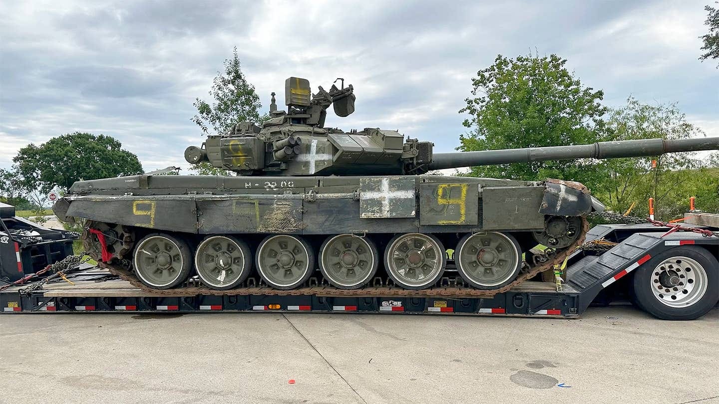 Russian T-90 Tank From Ukraine Mysteriously Appears At U.S. Truck Stop