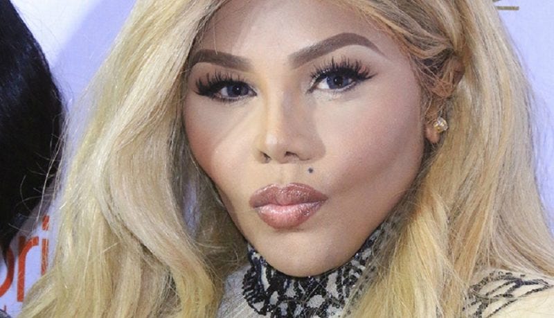 Lil Kim The devolution of a beautiful black woman 2016 images