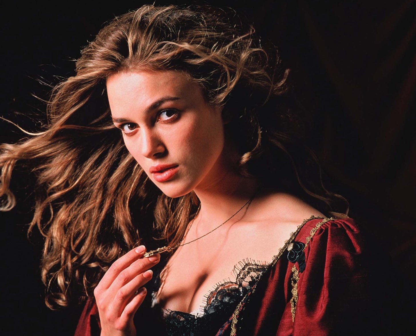 Keira Knightley - 'Pirates of the Caribbean: Curse of the Black Pearl ...