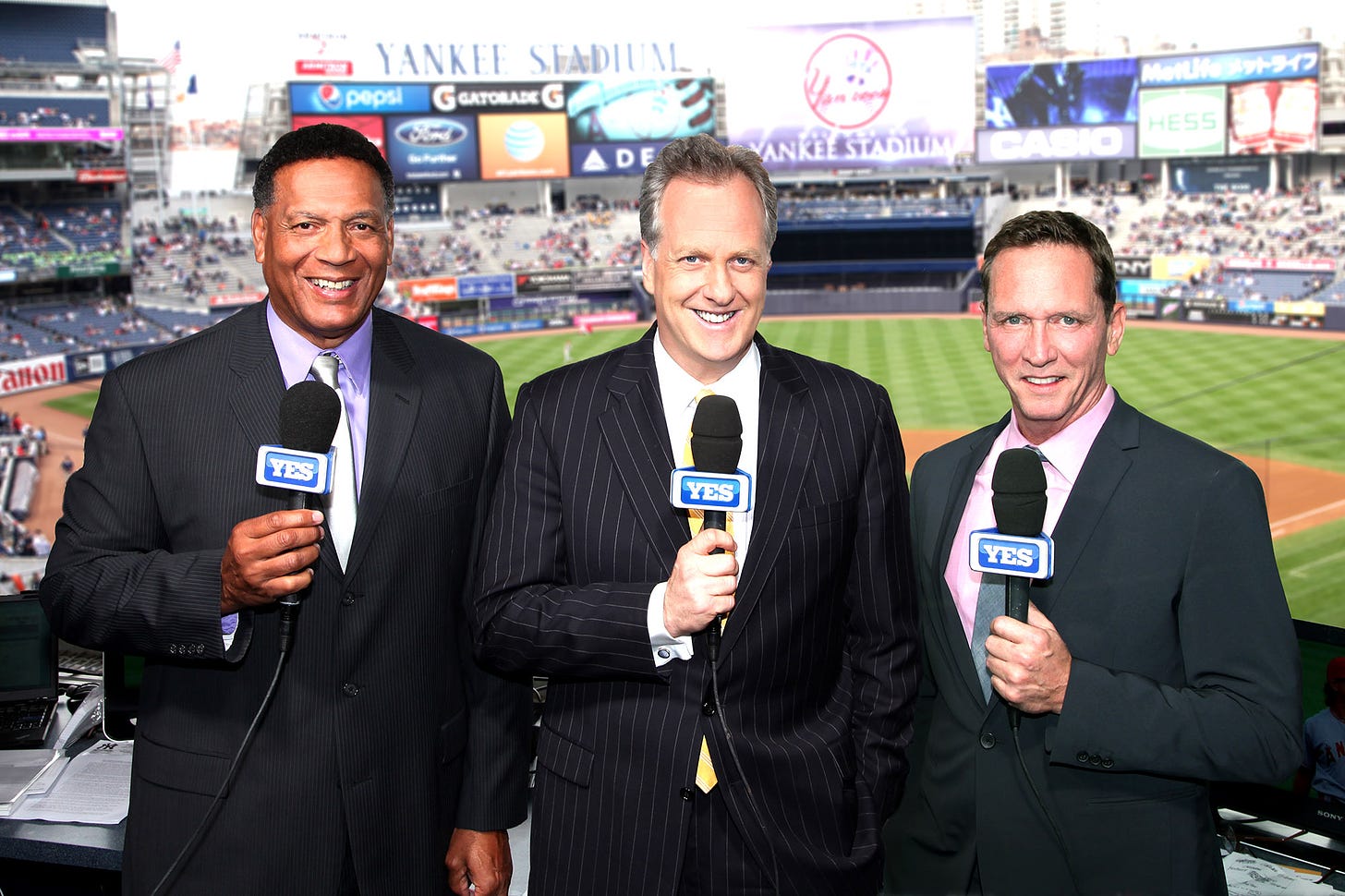 Ken Singleton is leaving the Yankees booth