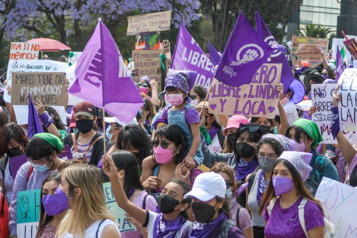 Thousands of feminists march in Mexico City: 'I am scared to simply be a  woman in Mexico' - Los Angeles Times