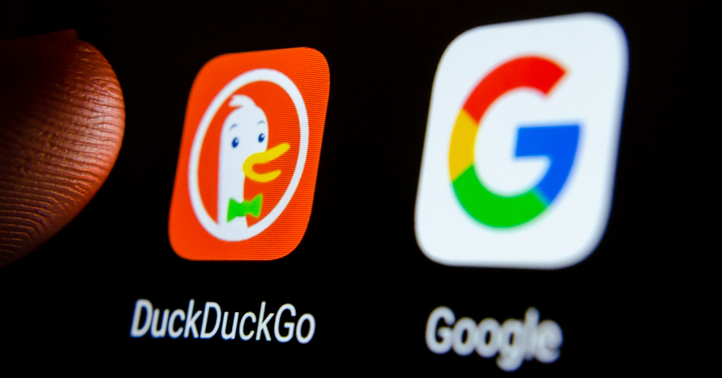 duckduckgo-vs.-google_-an-in-depth-search-engine-comparison-60a7d7120fb7b.png