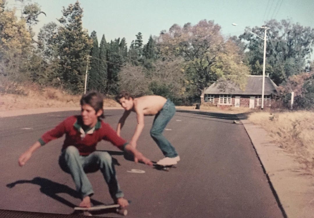 No shoes, no shirt, no problem!! My uncles carving down a hill in old  school suburbia. Taken 1976 in Pretoria, South Africa. : r/OldSchoolCool