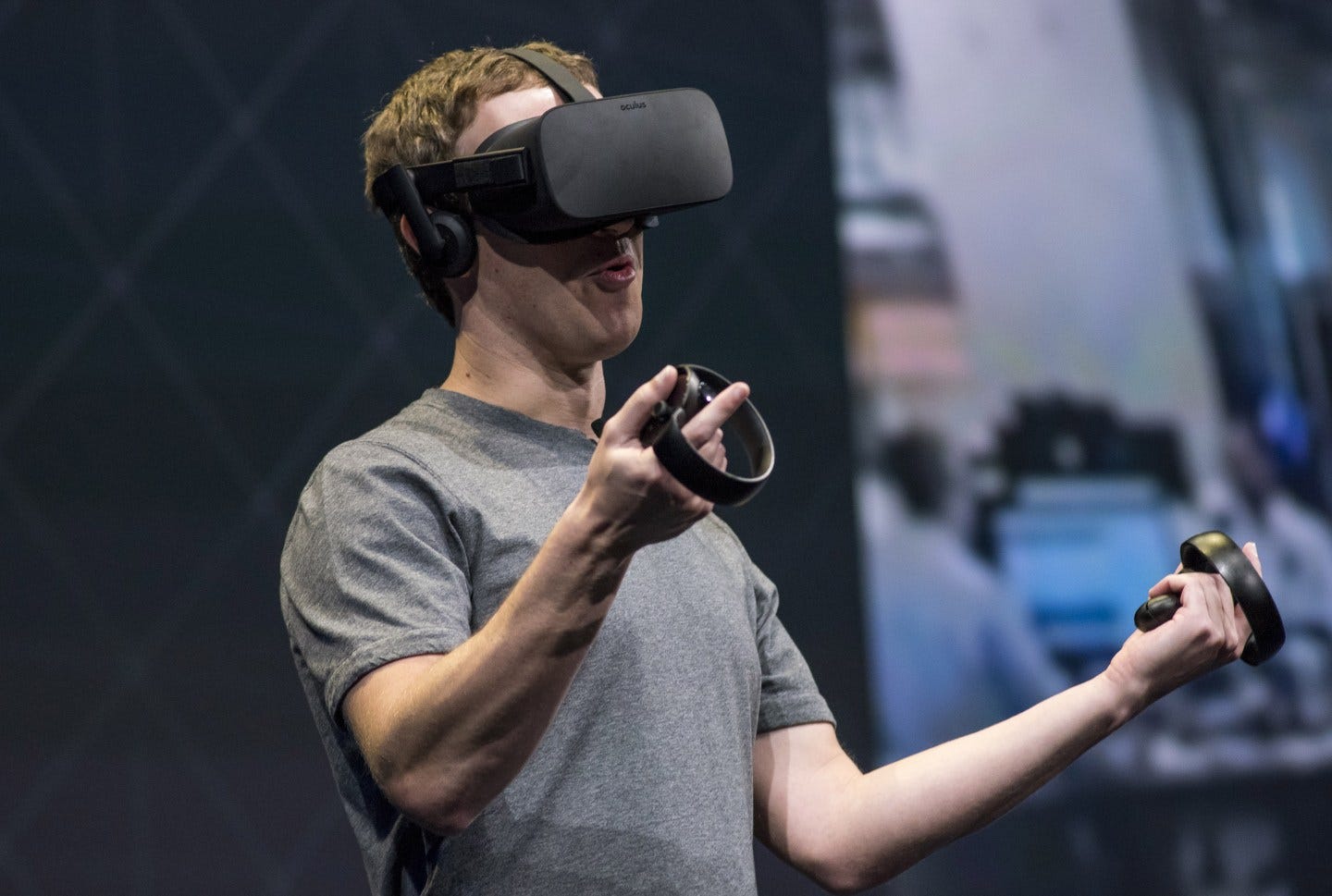 Meta CEO Mark Zuckerberg wearing a VR headset