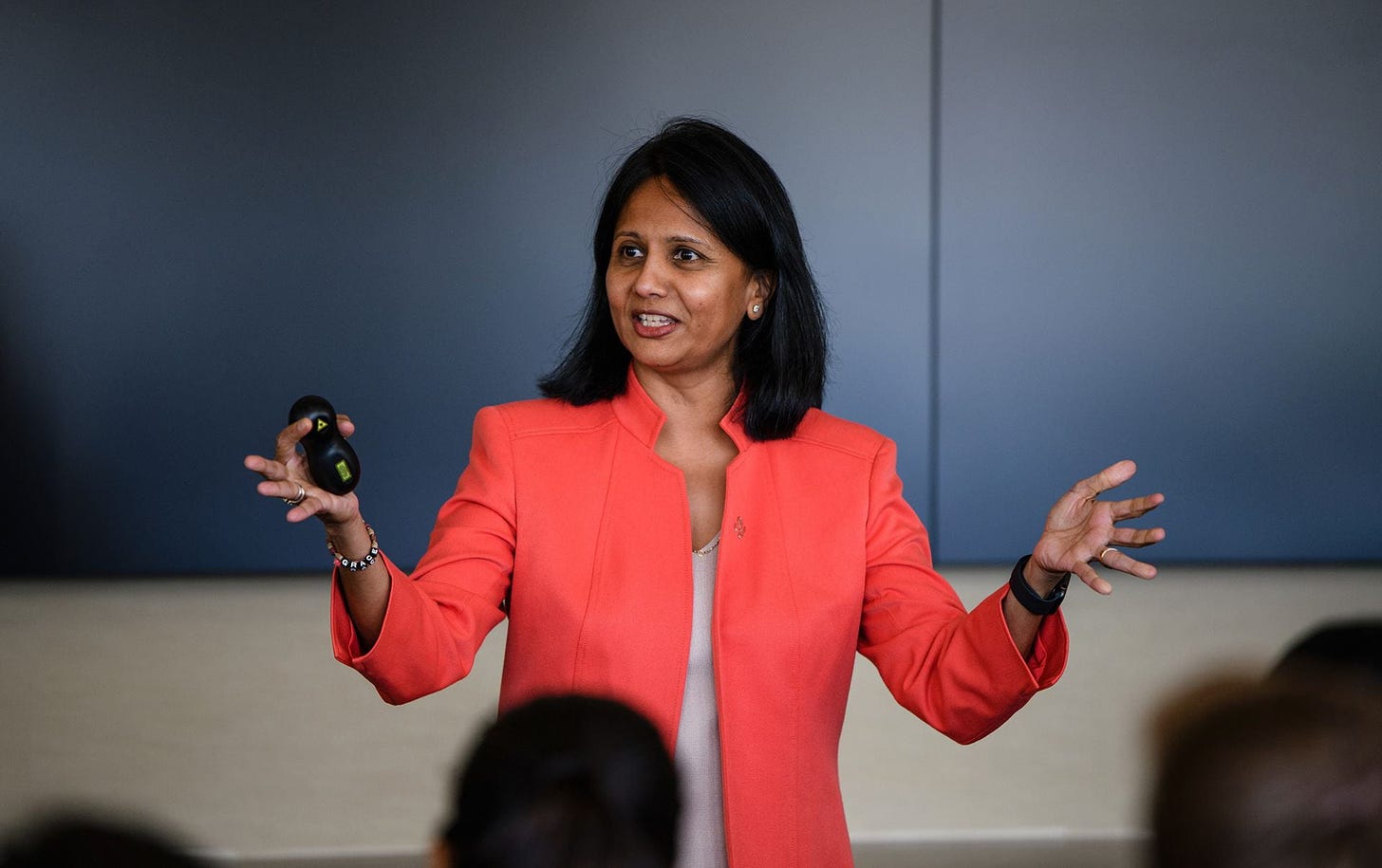 Lilly SVP and CIO Aarti Shah visits Kelley, offers practical career advice  to students – Kelley School of Business