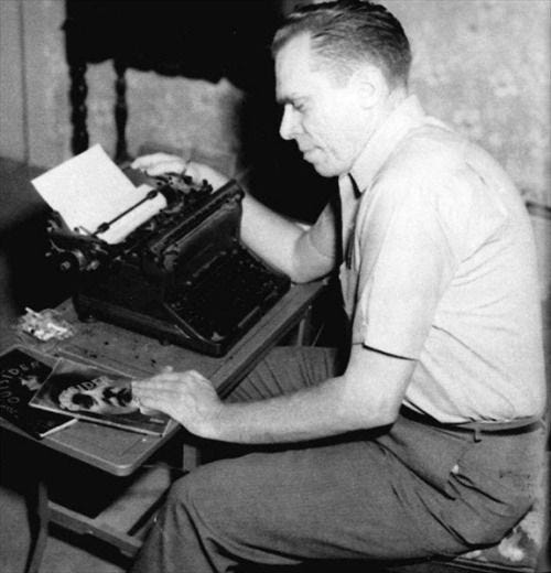 A young Bukowski at his typewriter | Charles bukowski quotes, Charles  bukowski, Bukowski