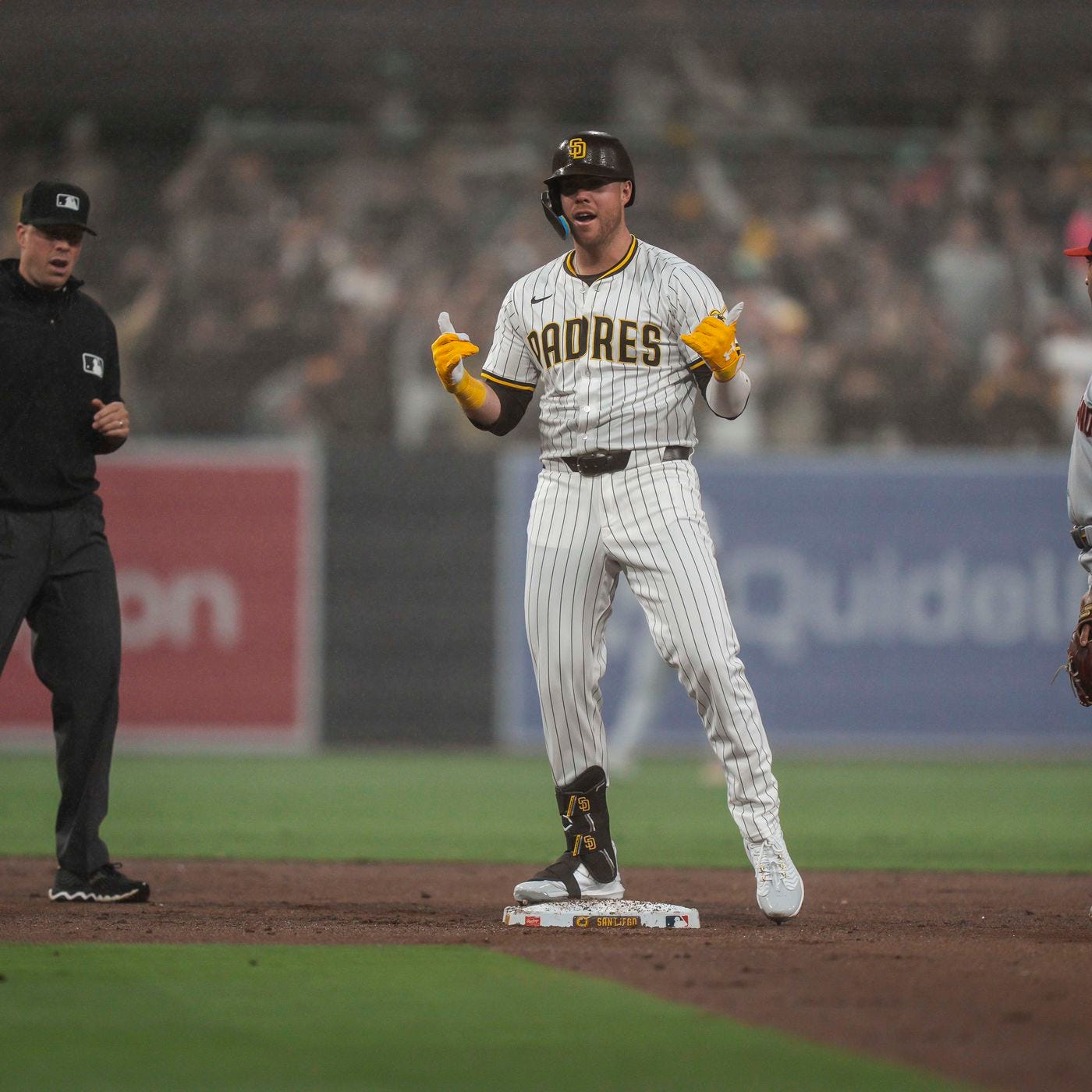 Gavin Sheets breaks out, leads Padres to win - Gaslamp Ball