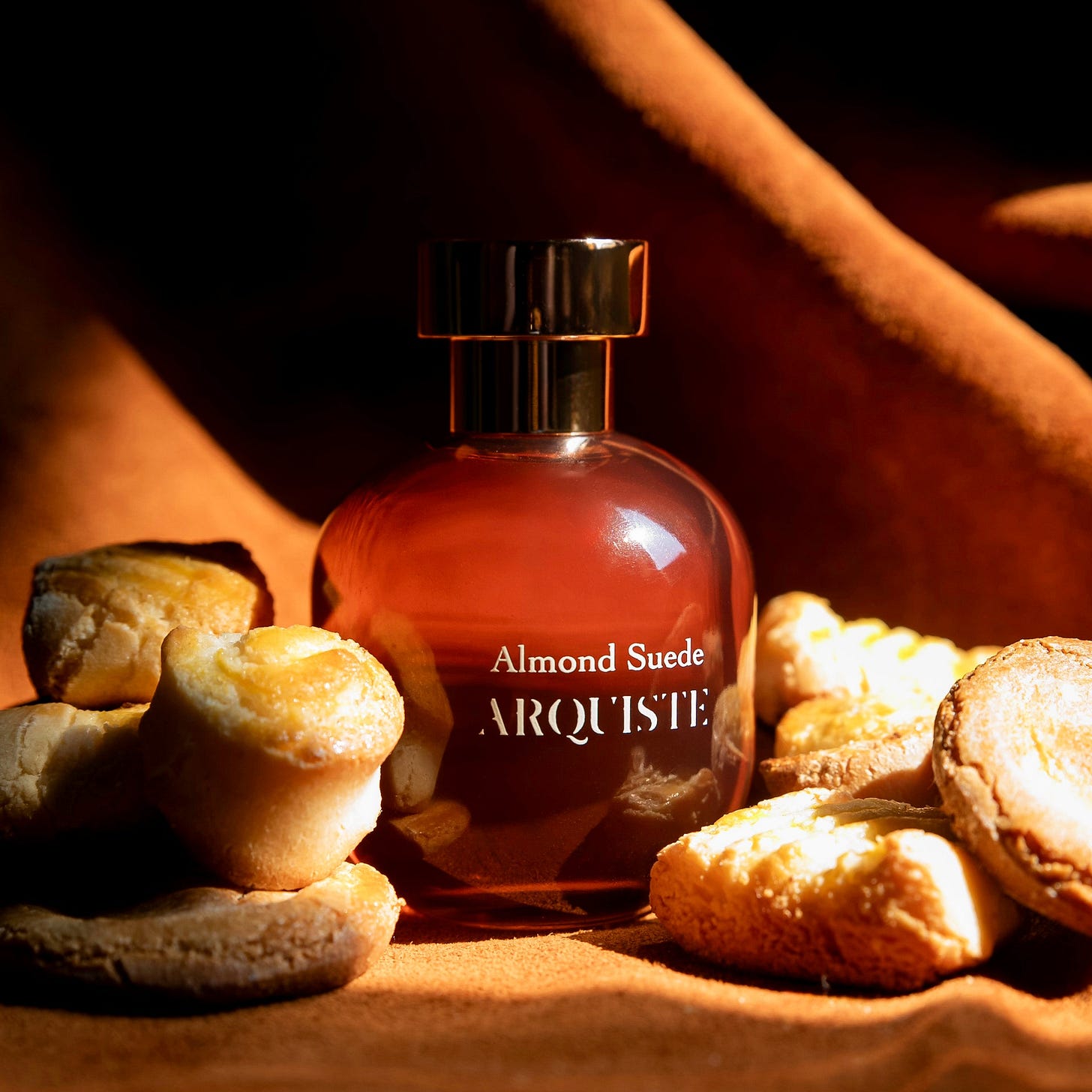 ALMOND SUEDE Eau de Parfum – ARQUISTE Parfumeur