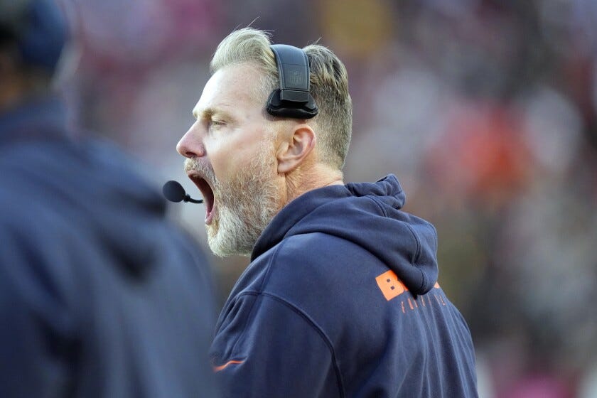 As Bears players air concerns about strategy, will Matt Eberflus try to  change the narrative? - Chicago Sun-Times