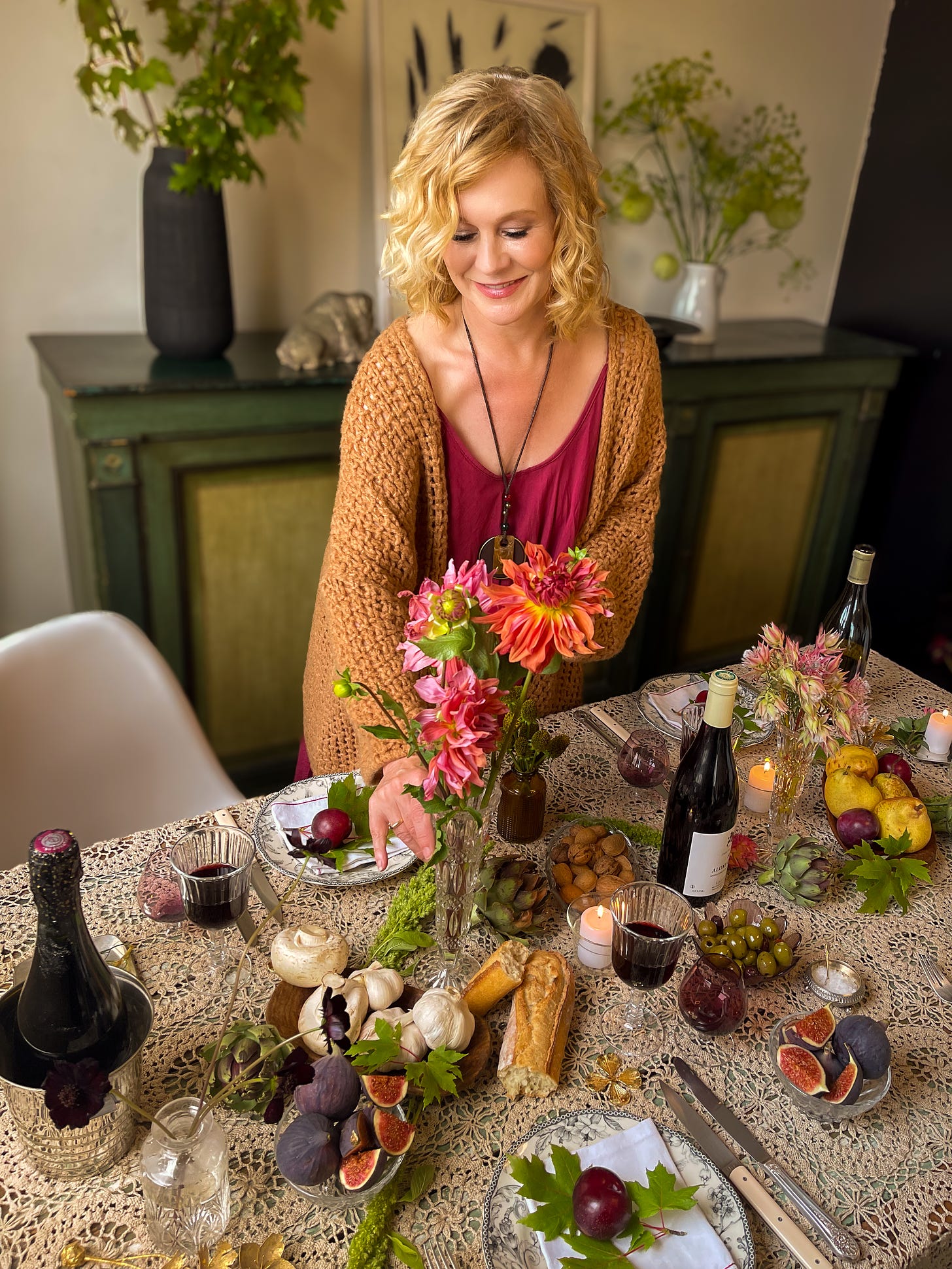 Setting a beautiful holiday table in Paris, France