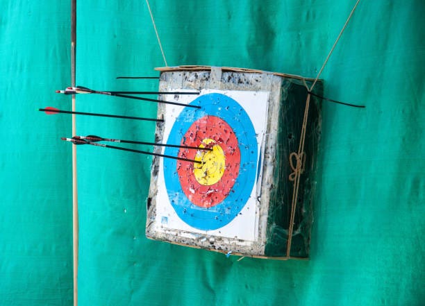 Homemade archery targets Homemade archery targets at a medieval fair hunting practice stock pictures, royalty-free photos & images