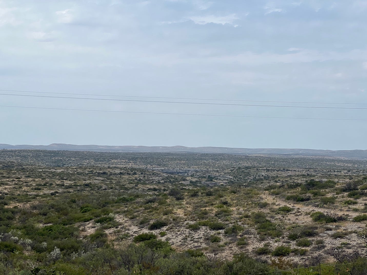 A landscape of a desert

Description automatically generated