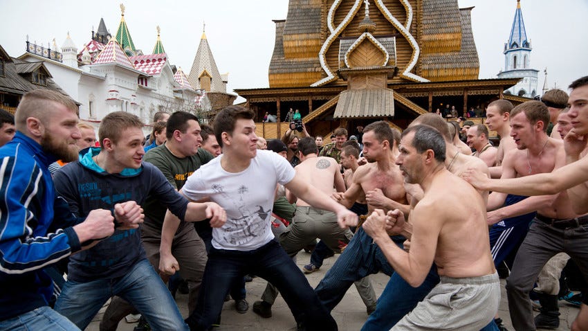 Rocky Balboa à la russe: 9 rules to win a fist fight in a mass brawl -  Russia Beyond
