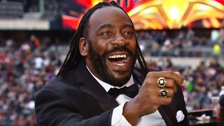 Booker T wearing his WWE Hall of Famer rings
