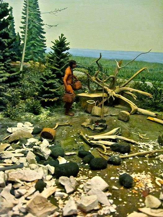 Diorama del pueblo Anishinaabe extrayendo cobre cerca del Lago Superior (Ellenm1 / CC BY-SA 3.0)