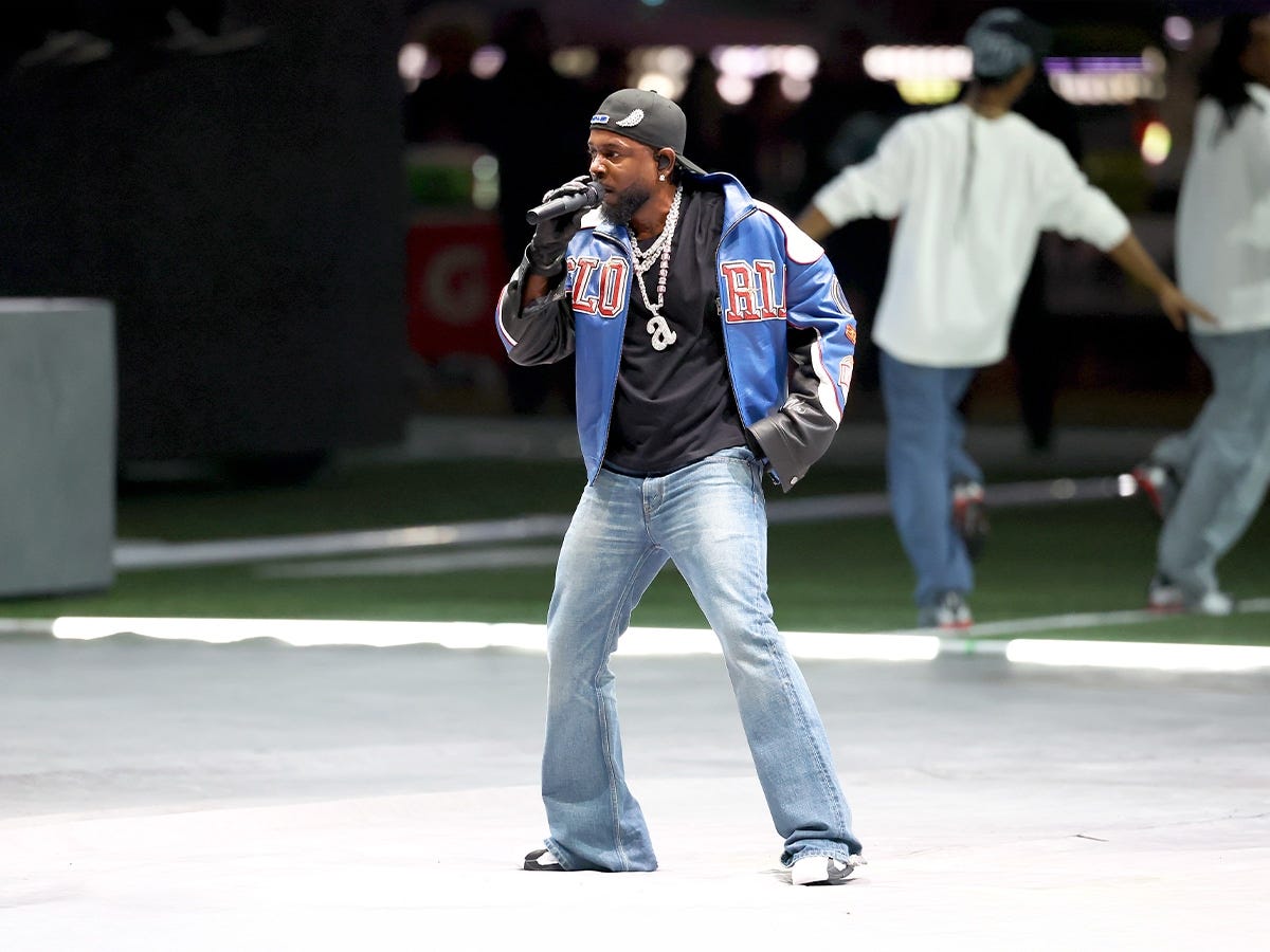 Kendrick Lamar's $1,700 Super Bowl Jeans are Short King Approved | Man ...