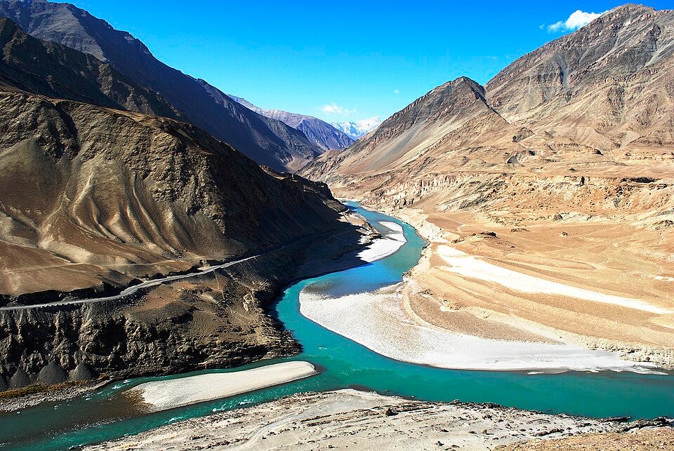 File:13-10-08 217 CONFLUENCE OF INDUS RIVER N.jpg