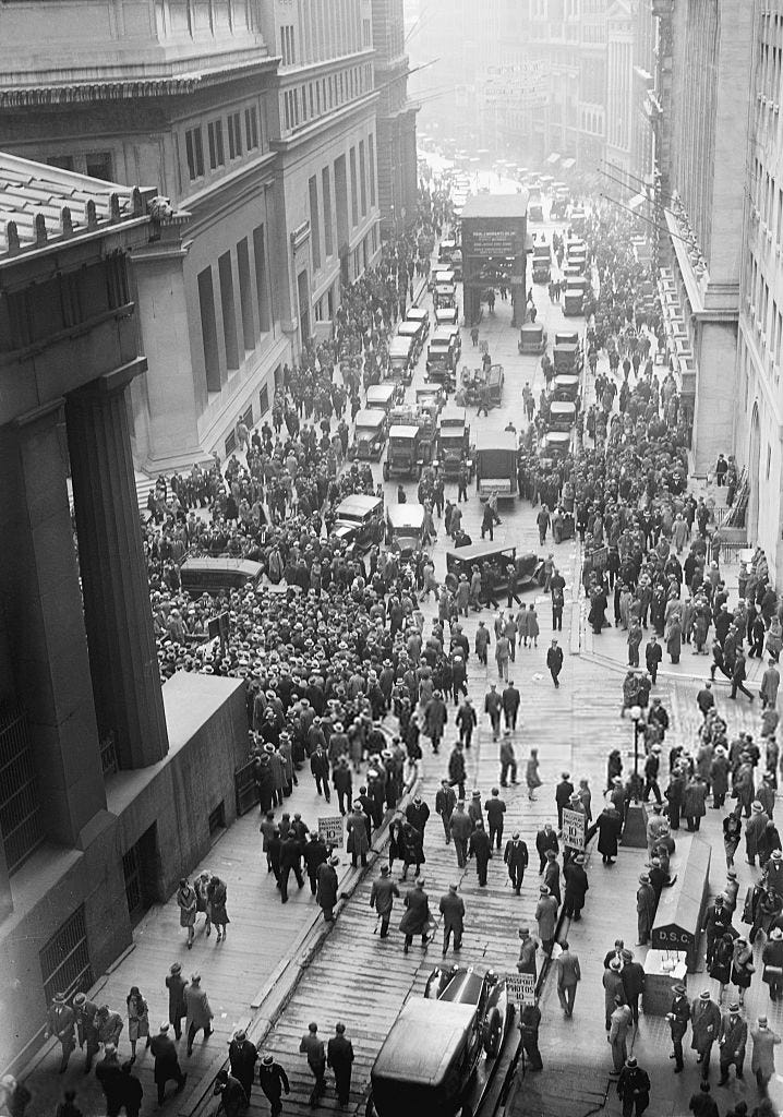 crowd outside the NY stock exchange after the 1929 crash