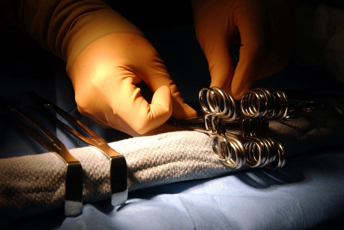 hand, light, finger, macro, darkness, black, arm, close up, hands, beauty, hospital, surgery, technician, preparing, sense, operating room, surgical instruments, sterilized