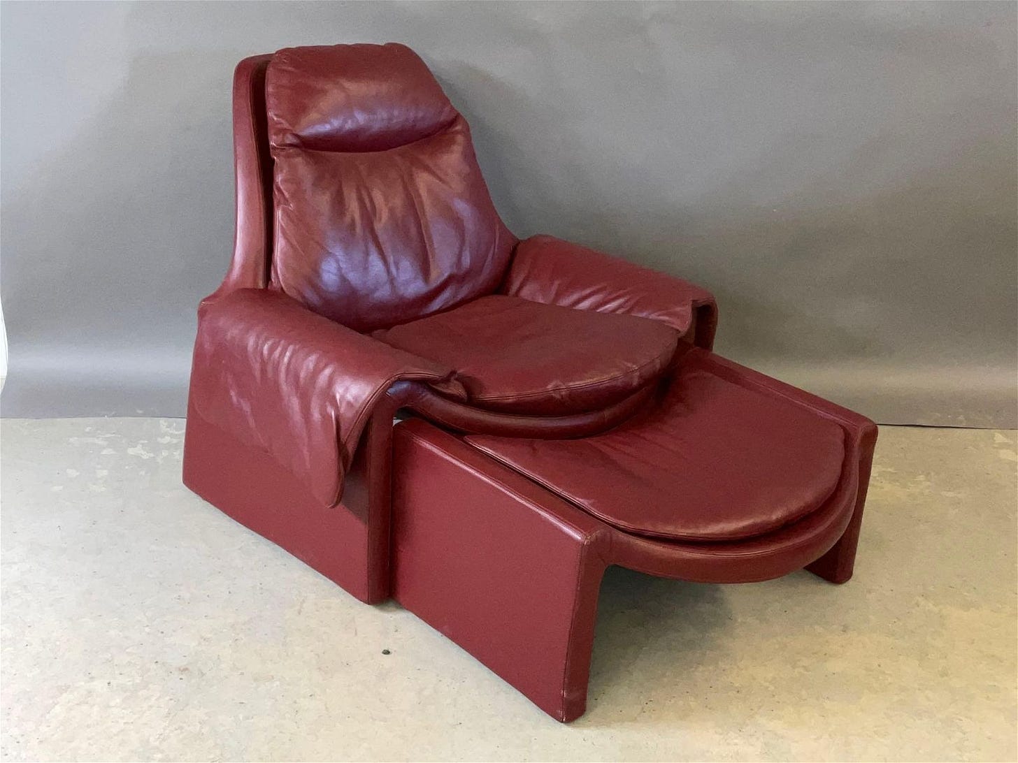 Vittorio Intrioni P60 Chair and Ottoman