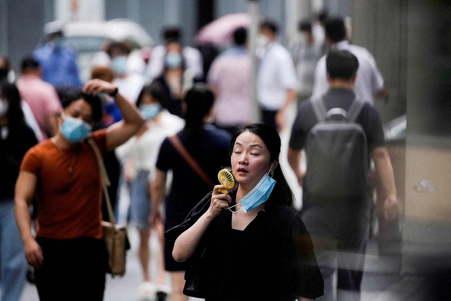 China issues red heat alert for almost 70 cities in second heatwave this  month | CNN